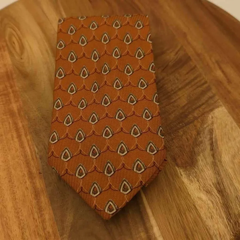 Valentino Cravatte Men's Tan Loop‎ Design Silk Neck Tie Retro Neutral